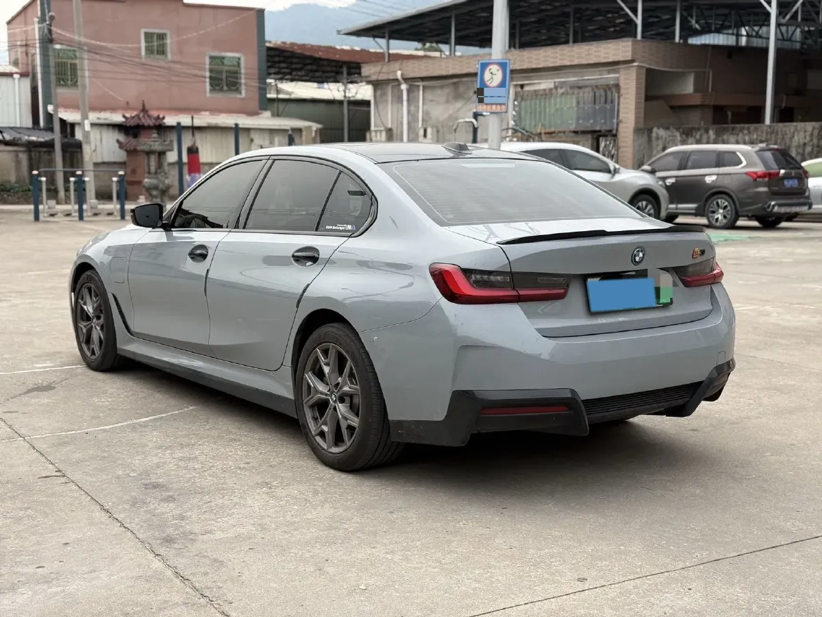 2024 BMW i3 BEV 70KWH,autocango,china used car exporter,china ev exporter,chinese used car exporter,chinese used ev exporter