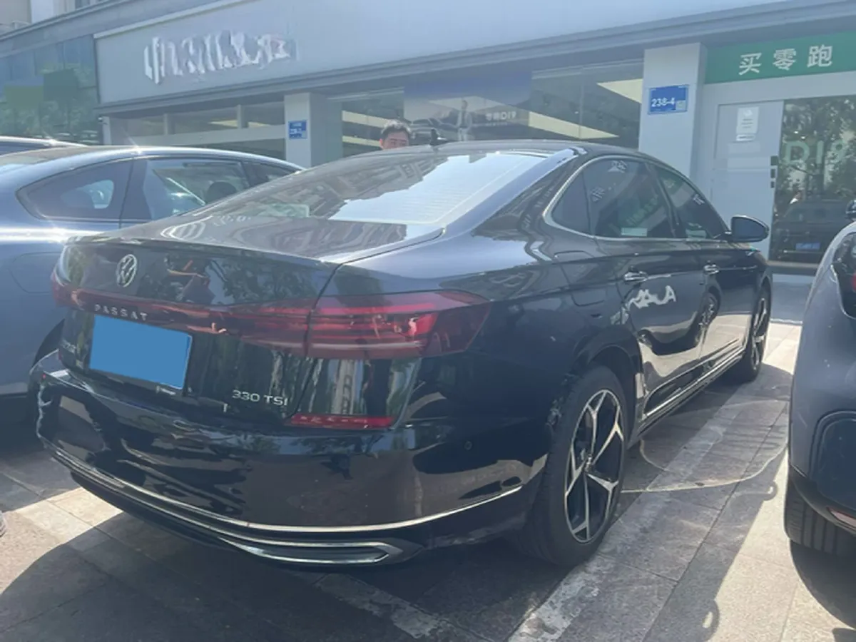 2023 Volkswagen Passat 2.0T 186HP L4 7DCT,autocango,china used car exporter,china ev exporter,chinese used car exporter,chinese used ev exporter