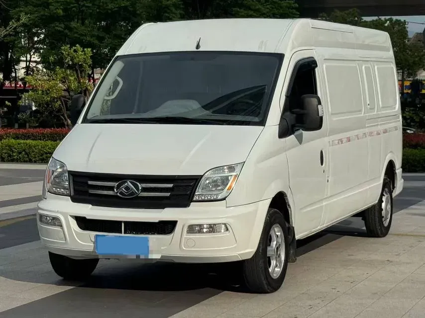 2021 MAXUS XinTu V80 2.0T 139HP L4 6MT,autocango,china used car exporter,china ev exporter,chinese used car exporter,chinese used ev exporter