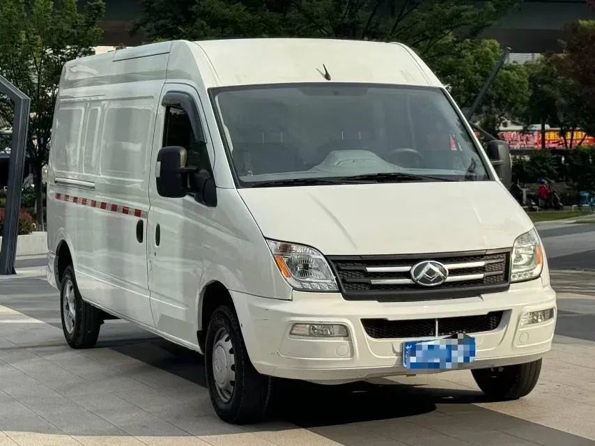 2021 MAXUS XinTu V80 2.0T 139HP L4 6MT,autocango,china used car exporter,china ev exporter,chinese used car exporter,chinese used ev exporter