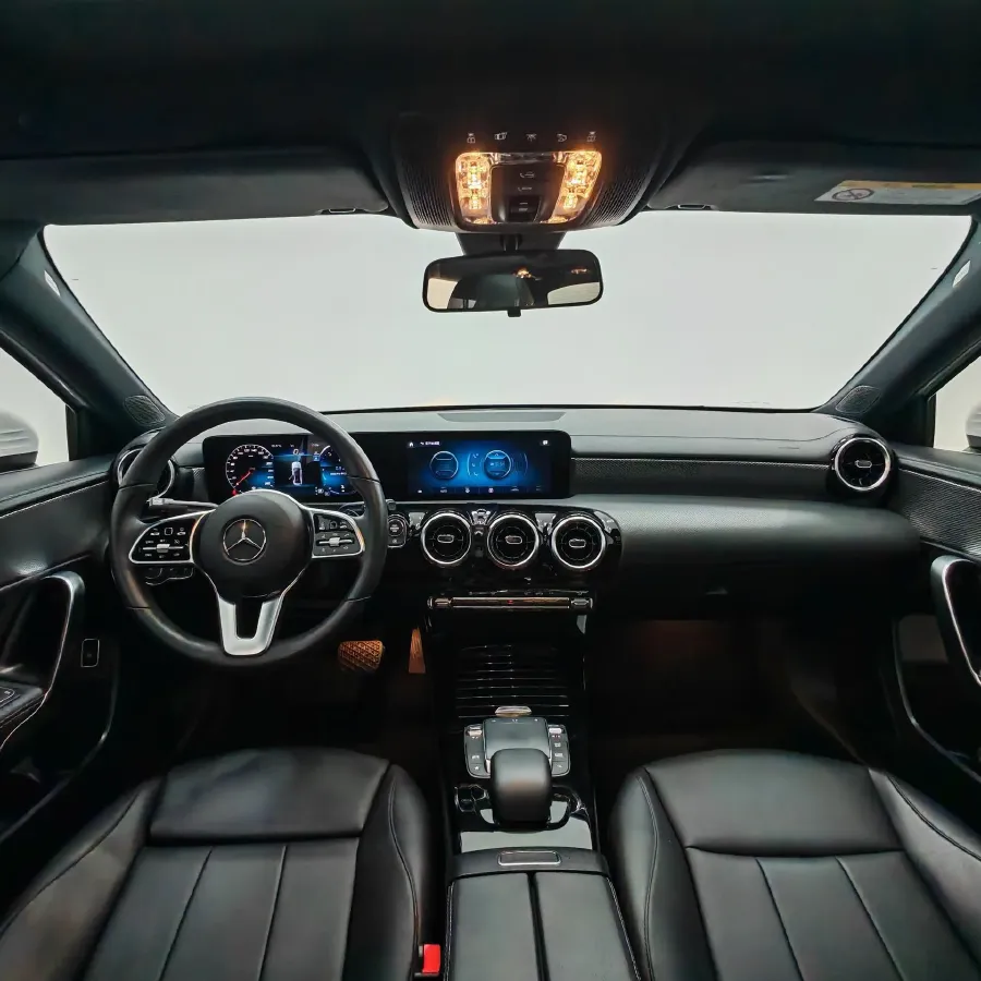 2022 Mercedes-Benz A Class 1.3T 136HP L4 7DCT,autocango,china used car exporter,china ev exporter,chinese used car exporter,chinese used ev exporter