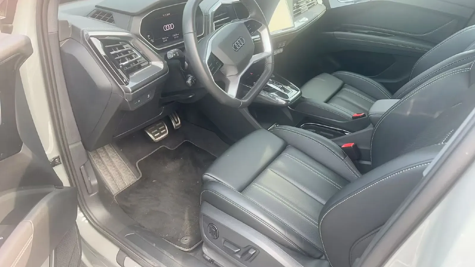 2024 Audi Q4 e-tron BEV 84.8KWH,autocango,china used car exporter,china ev exporter,chinese used car exporter,chinese used ev exporter