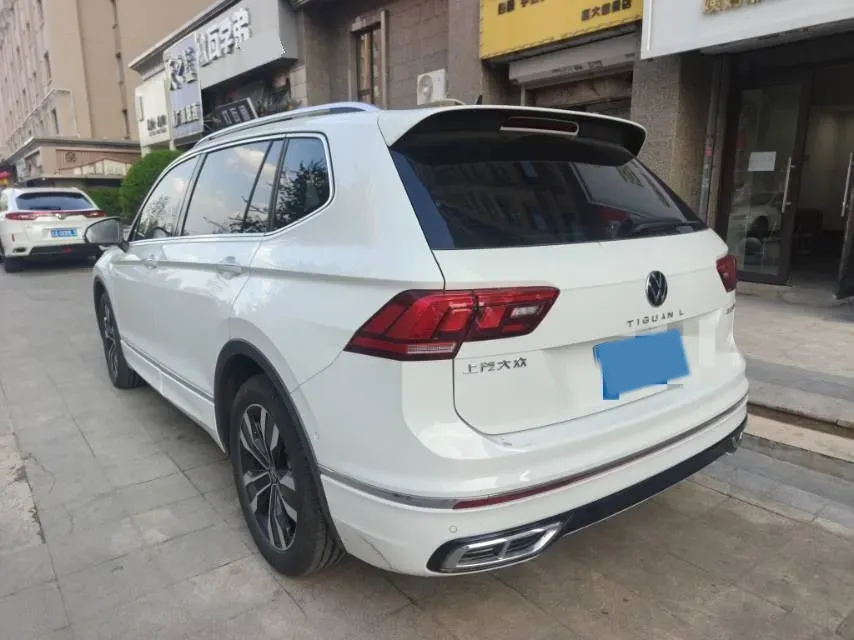 2024 Volkswagen Tiguan L 2.0T 186HP L4 7DCT,autocango,china used car exporter,china ev exporter,chinese used car exporter,chinese used ev exporter