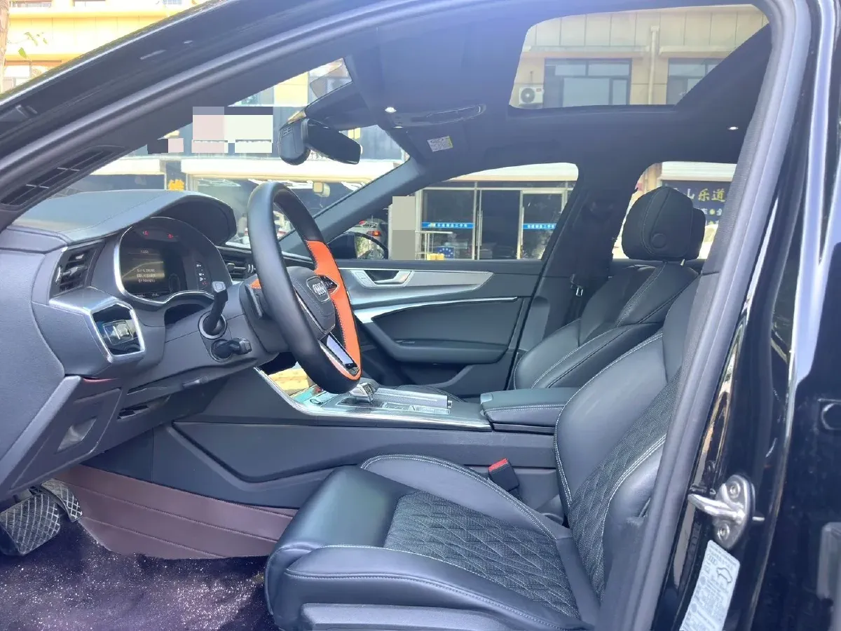 2025 Audi A6L 2.0T 245HP L4 7DCT,autocango,china used car exporter,china ev exporter,chinese used car exporter,chinese used ev exporter