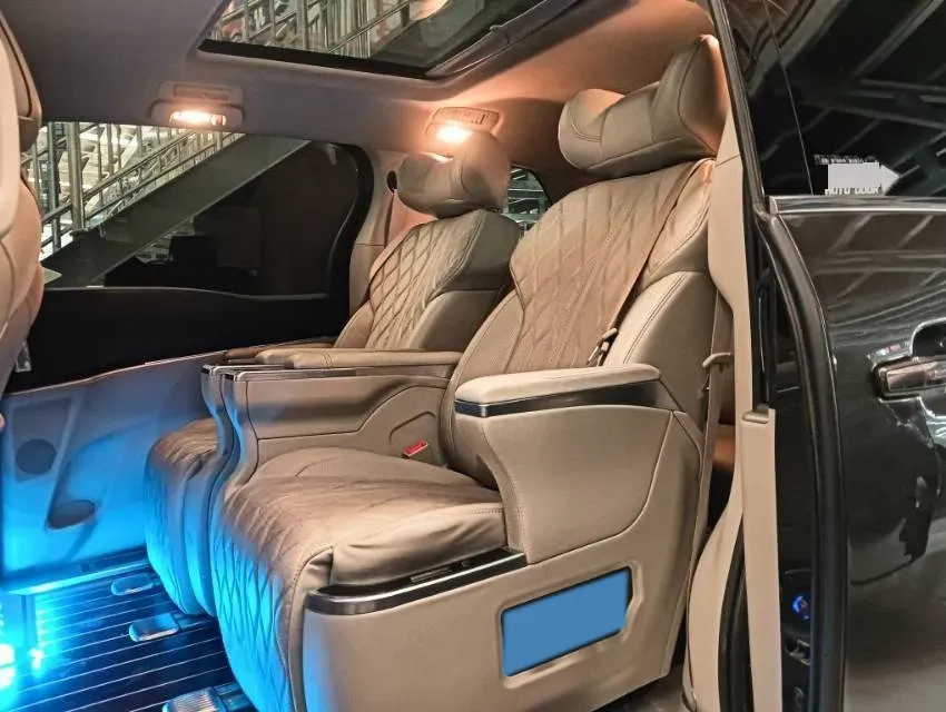 2021 Buick GL8 2.0T 237HP L4 9AT,autocango,china used car exporter,china ev exporter,chinese used car exporter,chinese used ev exporter