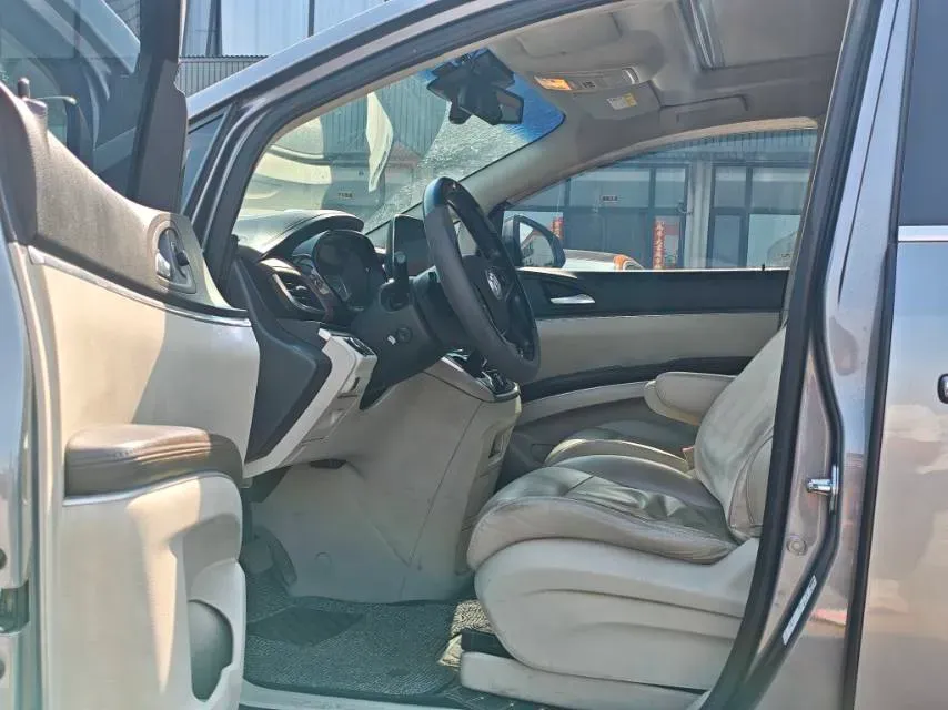 2021 Buick GL8 2.0T 237HP L4 9AT,autocango,china used car exporter,china ev exporter,chinese used car exporter,chinese used ev exporter
