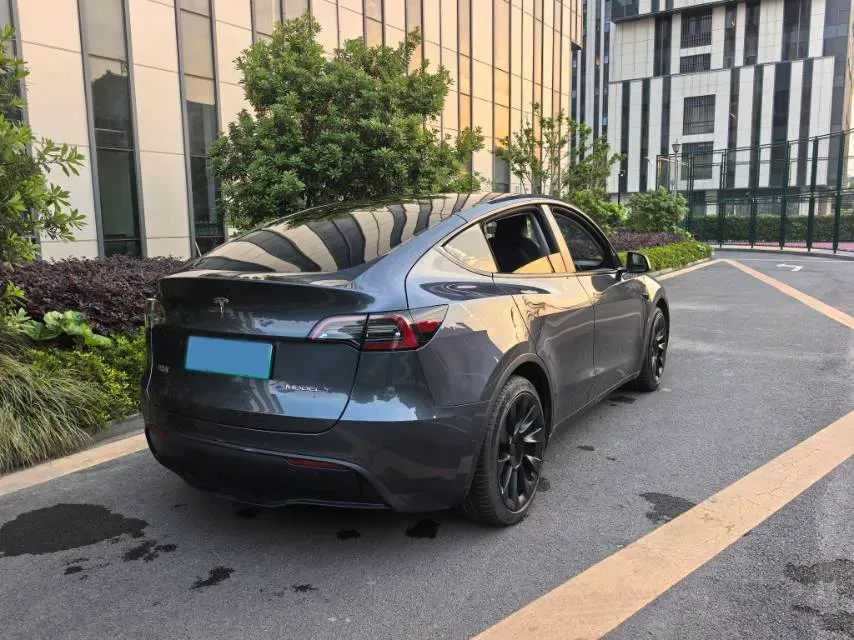 2022 Tesla Model Y BEV 60KWH,autocango,china used car exporter,china ev exporter,chinese used car exporter,chinese used ev exporter