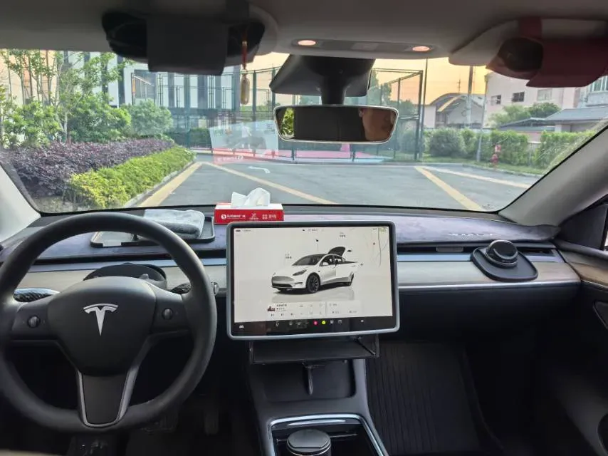 2022 Tesla Model Y BEV 60KWH,autocango,china used car exporter,china ev exporter,chinese used car exporter,chinese used ev exporter