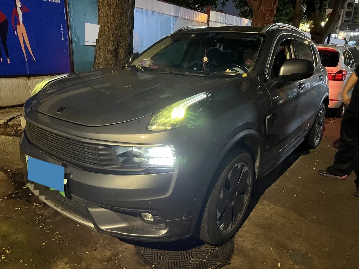2018 Isuzu Mu-X 1.9T 163HP L4 6AT,autocango,china used car exporter,china ev exporter,chinese used car exporter,chinese used ev exporter