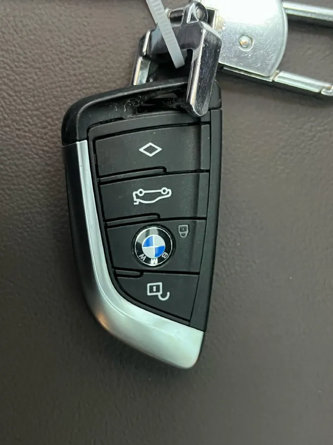 2021 BMW X3 2.0T 224HP L4 8AT,autocango,china used car exporter,china ev exporter,chinese used car exporter,chinese used ev exporter
