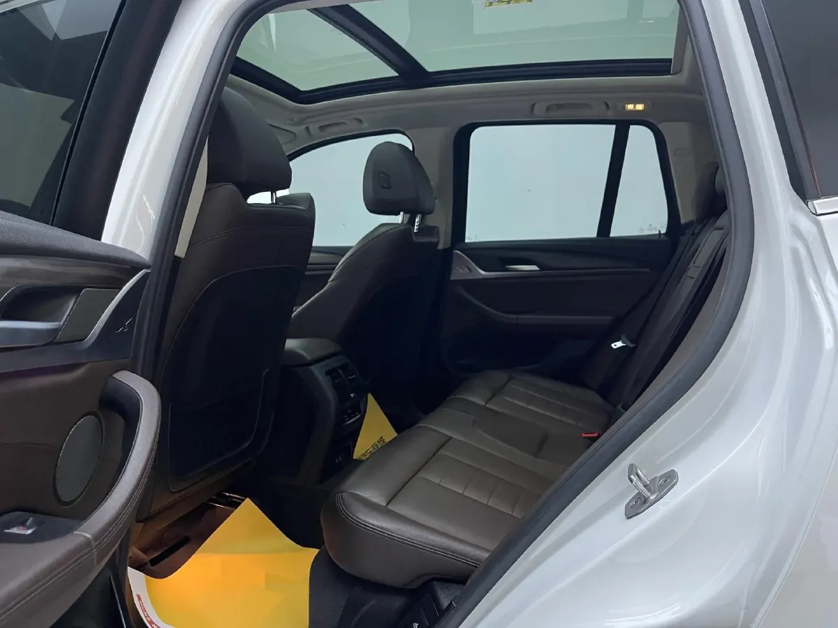 2021 BMW X3 2.0T 224HP L4 8AT,autocango,china used car exporter,china ev exporter,chinese used car exporter,chinese used ev exporter