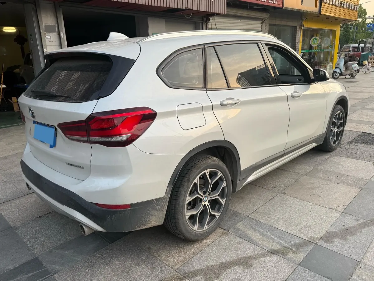 2020 BMW X1 1.5T 140HP L3 7DCT,autocango,china used car exporter,china ev exporter,chinese used car exporter,chinese used ev exporter