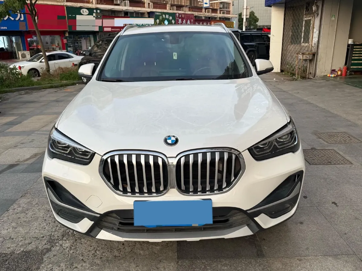 2020 BMW X1 1.5T 140HP L3 7DCT,autocango,china used car exporter,china ev exporter,chinese used car exporter,chinese used ev exporter