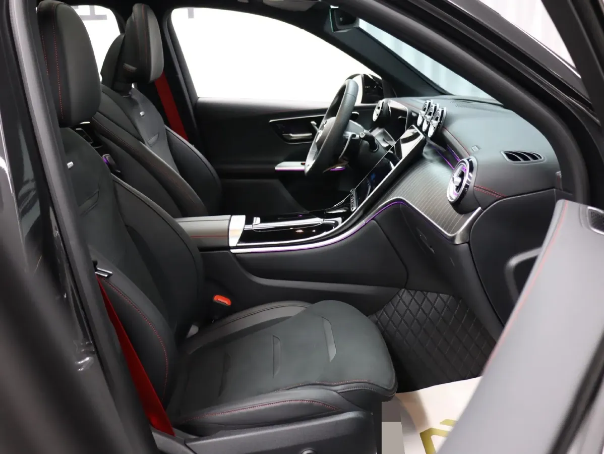 2024 Mercedes-Benz GLC AMG 2.0T 421HP L4 9AT,autocango,china used car exporter,china ev exporter,chinese used car exporter,chinese used ev exporter