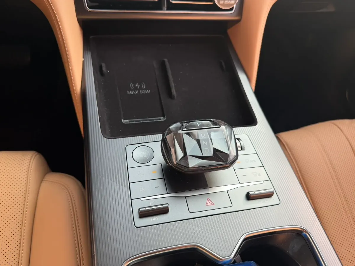 2024 BYD SongL DM-i 1.5L 101HP L4 E-CVT PHEV 18.3KWH,autocango,china used car exporter,china ev exporter,chinese used car exporter,chinese used ev exporter