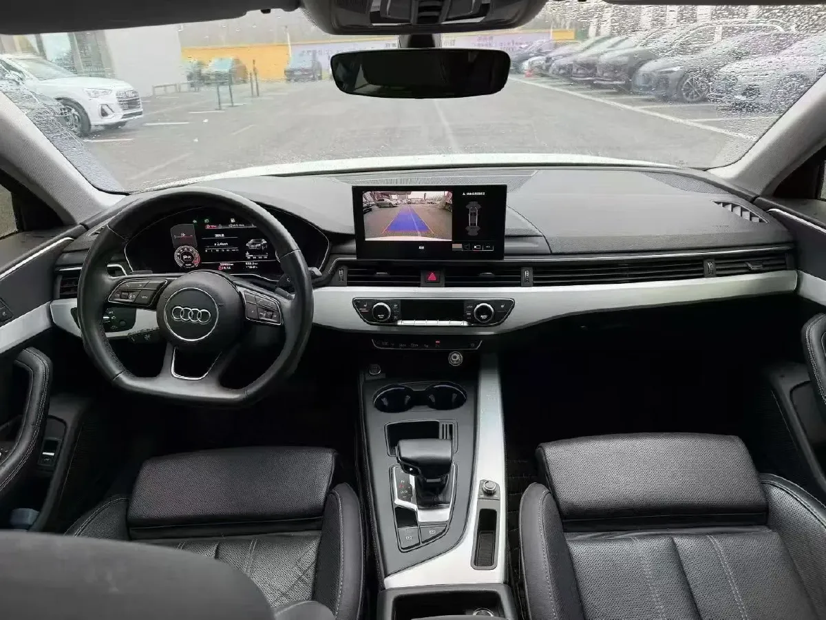 2022 Audi A4L 2.0T 190HP L4 7DCT,autocango,china used car exporter,china ev exporter,chinese used car exporter,chinese used ev exporter