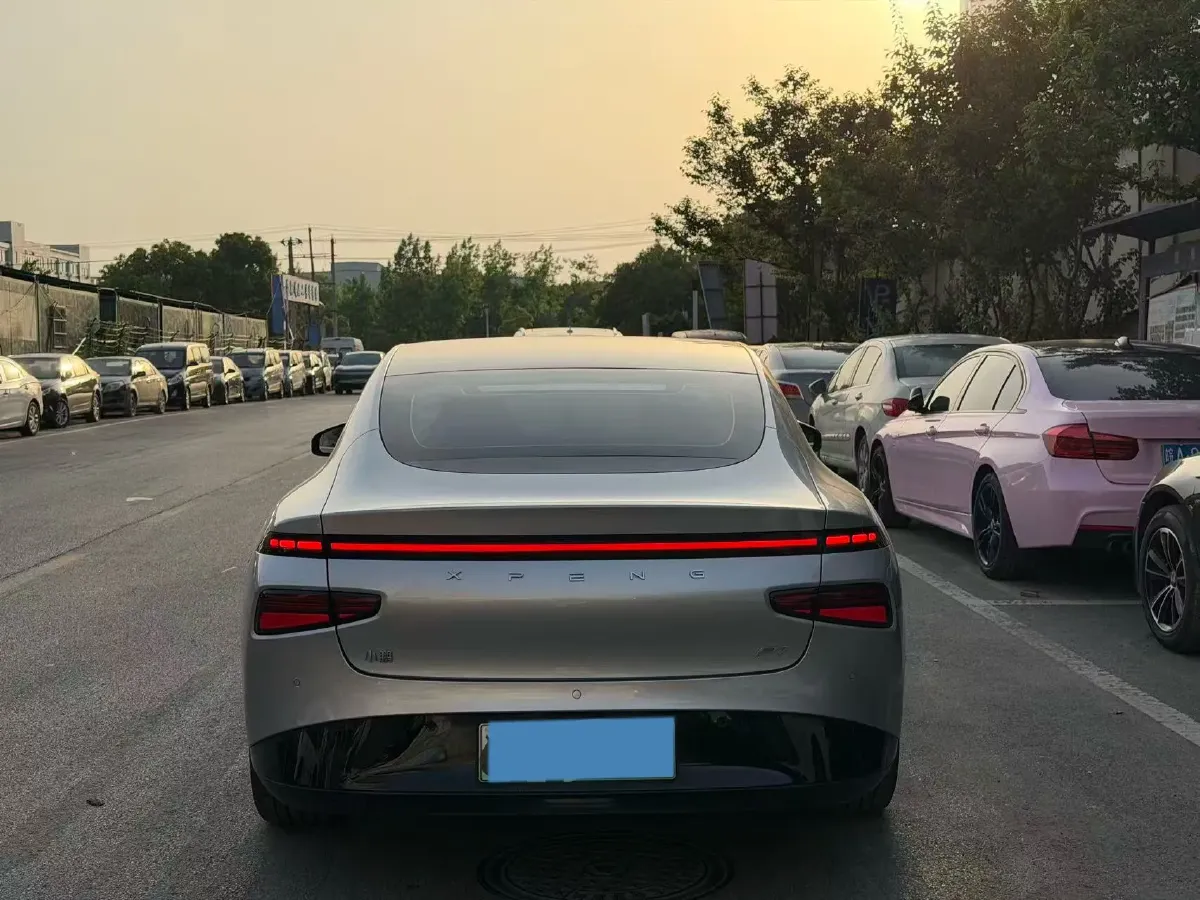 2024 Xpeng P7 BEV 64.4KWH,autocango,china used car exporter,china ev exporter,chinese used car exporter,chinese used ev exporter