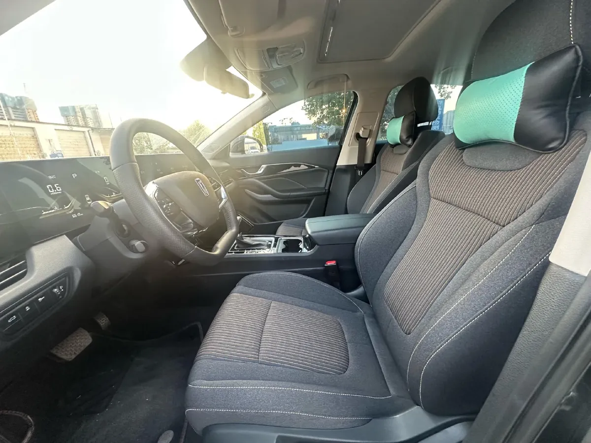 2022 Bestune B70 1.5T 169HP L4 7DCT,autocango,china used car exporter,china ev exporter,chinese used car exporter,chinese used ev exporter