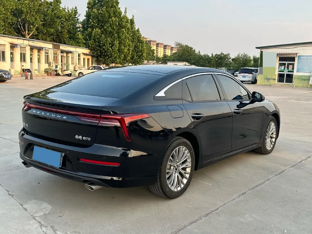 2022 Bestune B70 1.5T 169HP L4 7DCT,autocango,china used car exporter,china ev exporter,chinese used car exporter,chinese used ev exporter