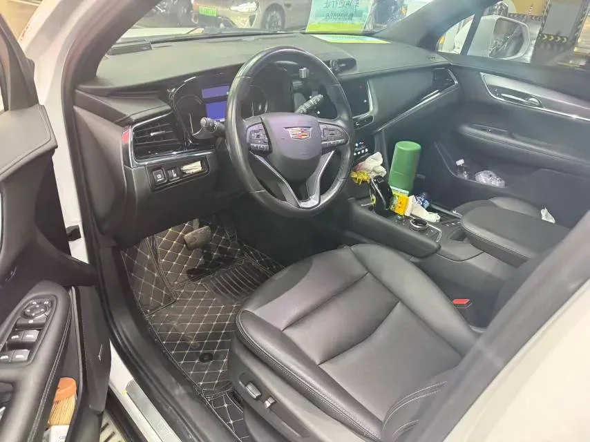 2021 Cadillac XT6 2.0T 237HP L4 9AT,autocango,china used car exporter,china ev exporter,chinese used car exporter,chinese used ev exporter