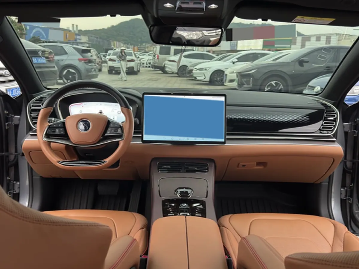 2022 Volkswagen Tiguan L 2.0T 186HP L4 7DCT,autocango,china used car exporter,china ev exporter,chinese used car exporter,chinese used ev exporter