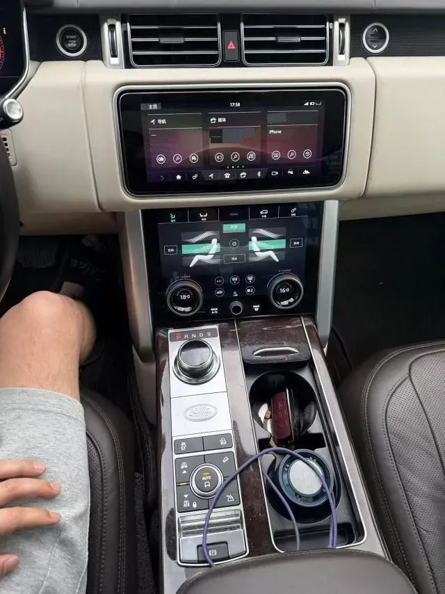 2020 Land Rover Range Rover 3.0T 400HP L6 8AT,autocango,china used car exporter,china ev exporter,chinese used car exporter,chinese used ev exporter