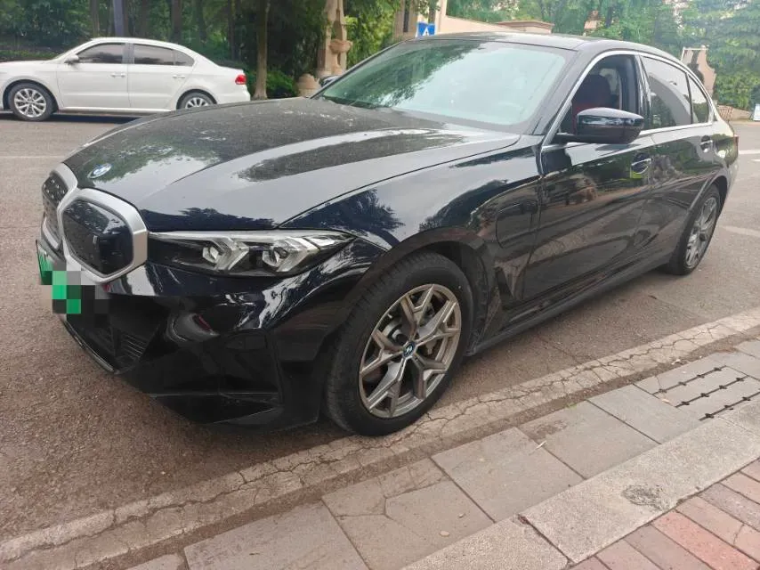 2024 BMW i3 BEV 70KWH,autocango,china used car exporter,china ev exporter,chinese used car exporter,chinese used ev exporter