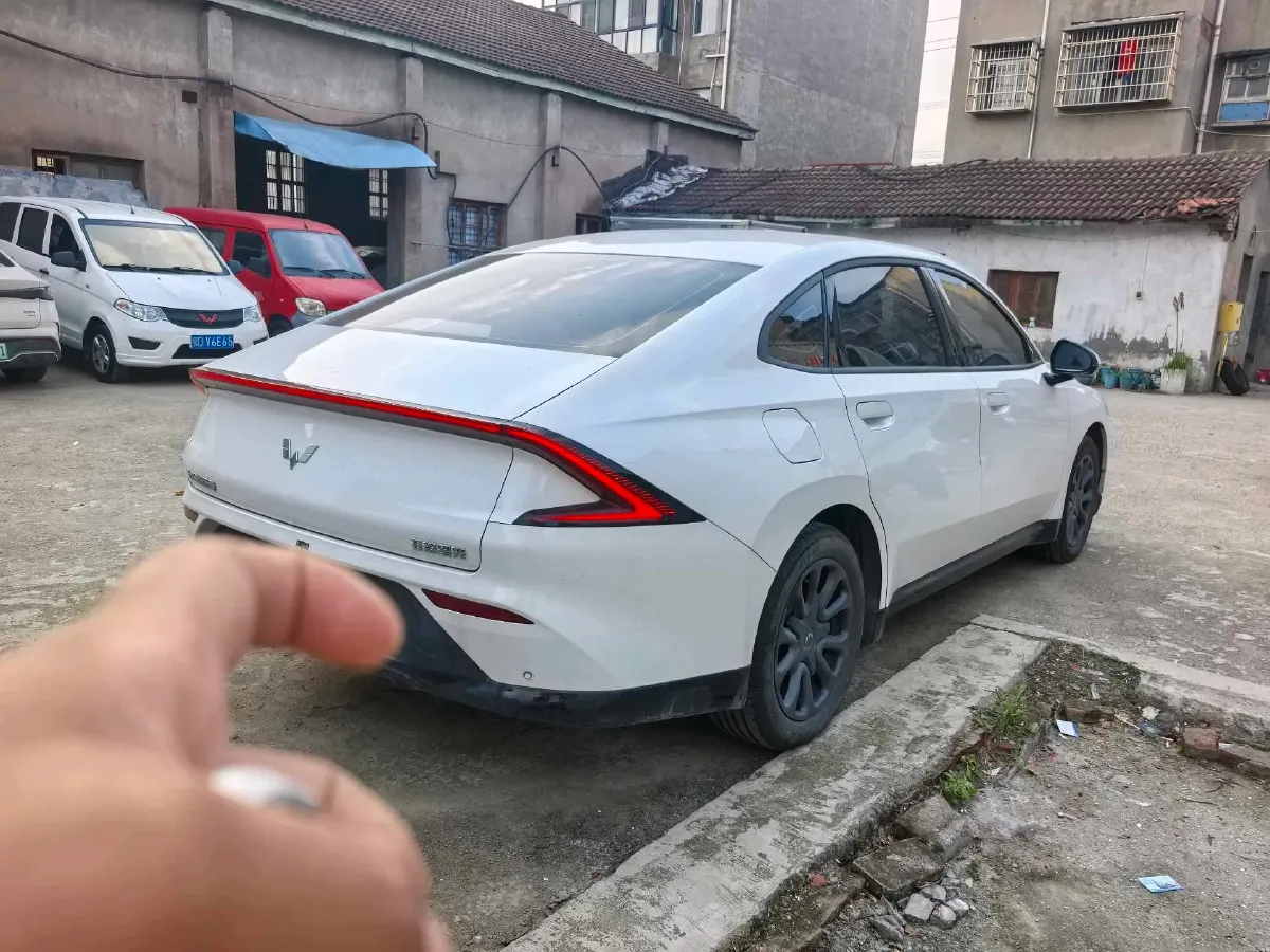 2025 WuLing XingGuang 1.5L 106HP L4 E-CVT PHEV,autocango,china used car exporter,china ev exporter,chinese used car exporter,chinese used ev exporter