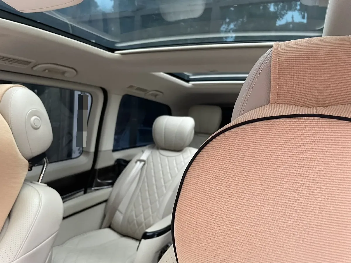 2021 Mercedes-Benz V Class 2.0T 211HP L4 9AT,autocango,china used car exporter,china ev exporter,chinese used car exporter,chinese used ev exporter