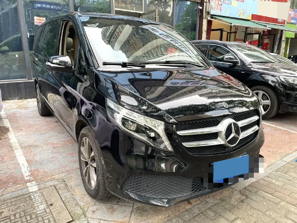 2021 Mercedes-Benz V Class 2.0T 211HP L4 9AT,autocango,china used car exporter,china ev exporter,chinese used car exporter,chinese used ev exporter