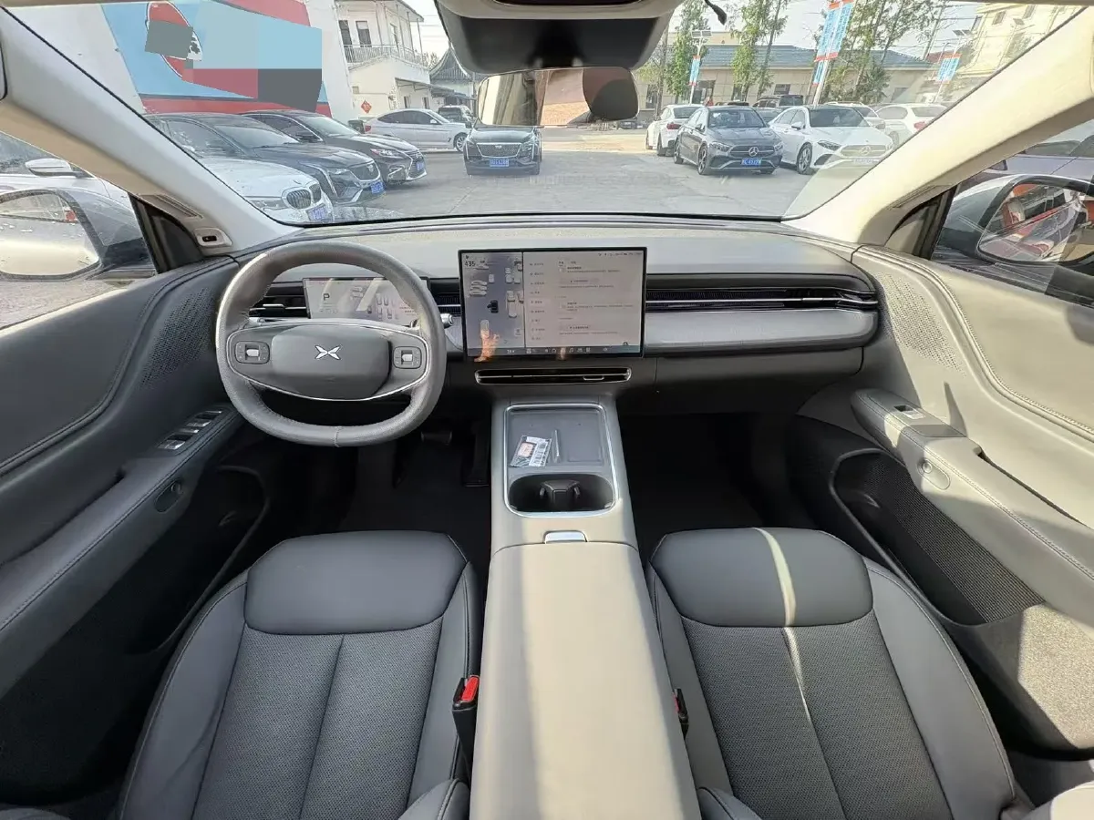 2025 Xpeng G6 BEV 68.5KWH,autocango,china used car exporter,china ev exporter,chinese used car exporter,chinese used ev exporter