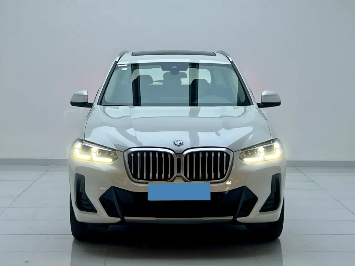 2022 BMW X3 2.0T 184HP L4 8AT,autocango,china used car exporter,china ev exporter,chinese used car exporter,chinese used ev exporter