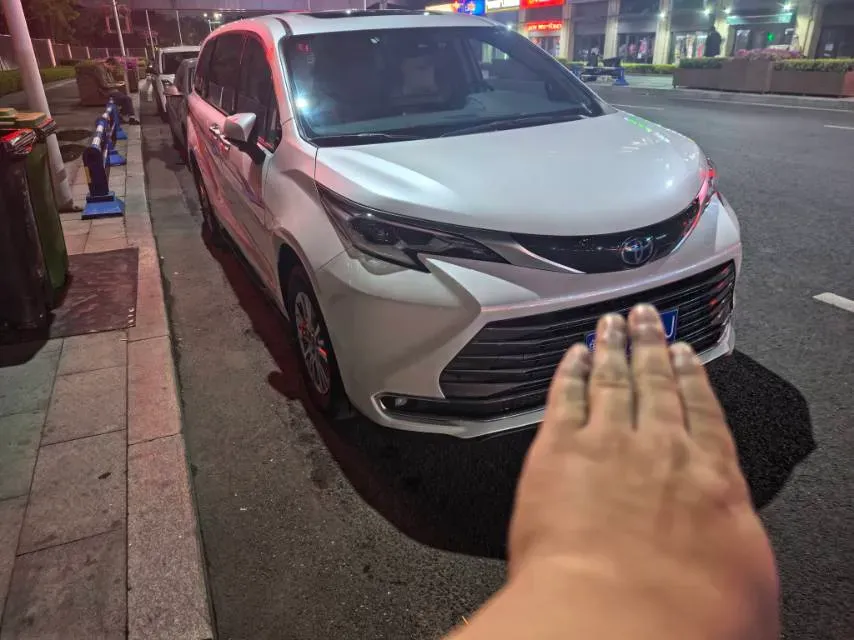 2021 Toyota Sienna 2.5L 192HP L4 E-CVT Hybrid,autocango,china used car exporter,china ev exporter,chinese used car exporter,chinese used ev exporter