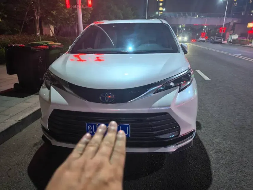 2021 Toyota Sienna 2.5L 192HP L4 E-CVT Hybrid,autocango,china used car exporter,china ev exporter,chinese used car exporter,chinese used ev exporter