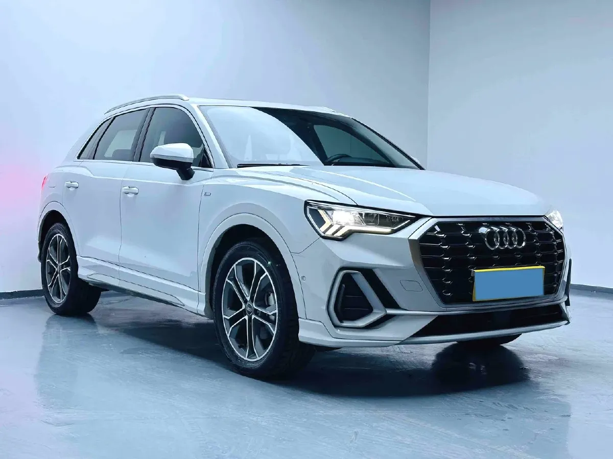 2022 Audi Q3 1.4T 150HP L4 7DCT,autocango,china used car exporter,china ev exporter,chinese used car exporter,chinese used ev exporter