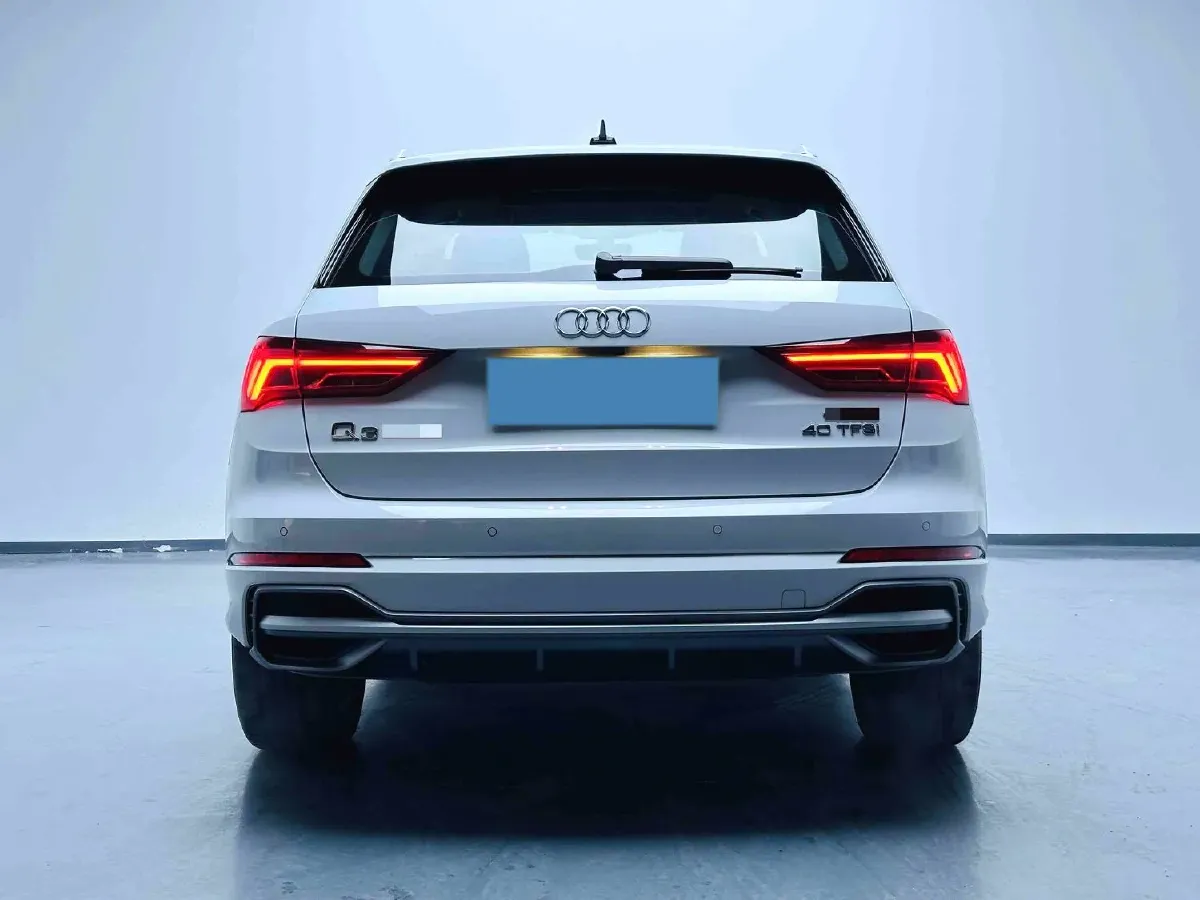 2022 Audi Q3 1.4T 150HP L4 7DCT,autocango,china used car exporter,china ev exporter,chinese used car exporter,chinese used ev exporter