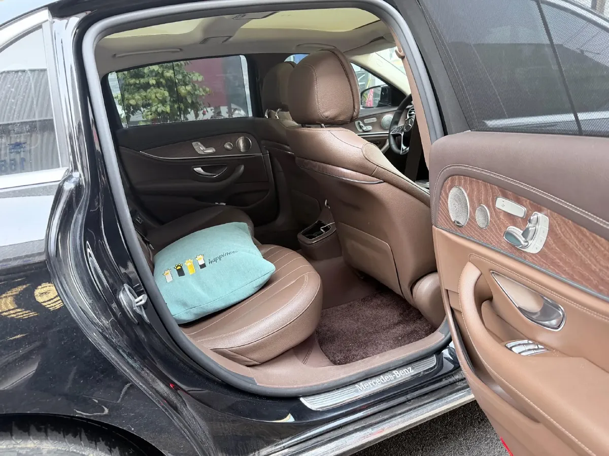 2022 Mercedes-Benz E Class 2.0T 258HP L4 9AT,autocango,china used car exporter,china ev exporter,chinese used car exporter,chinese used ev exporter