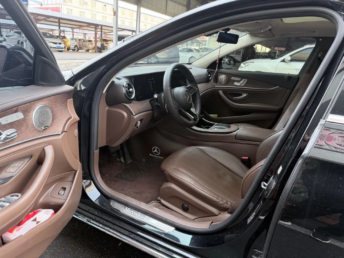 2022 Mercedes-Benz E Class 2.0T 258HP L4 9AT,autocango,china used car exporter,china ev exporter,chinese used car exporter,chinese used ev exporter
