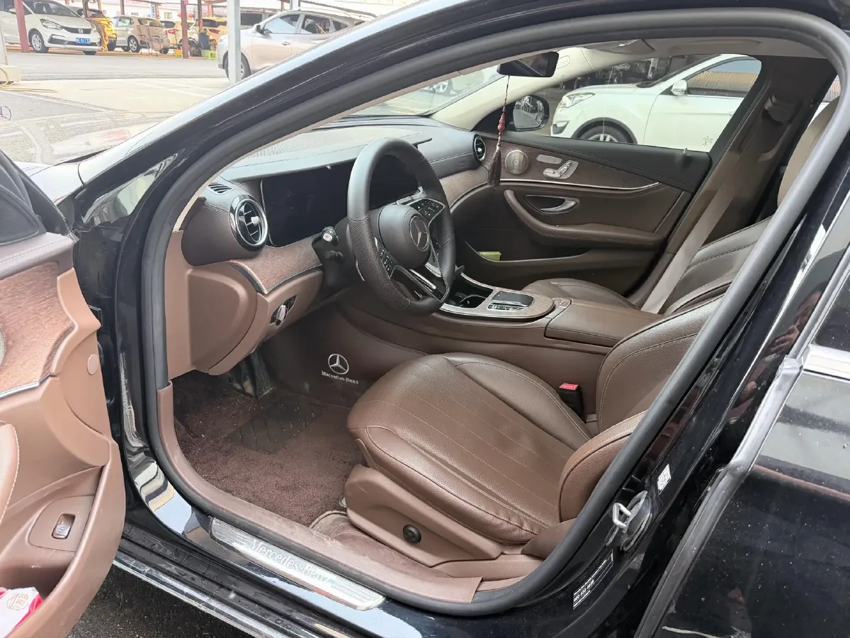 2022 Mercedes-Benz E Class 2.0T 258HP L4 9AT,autocango,china used car exporter,china ev exporter,chinese used car exporter,chinese used ev exporter