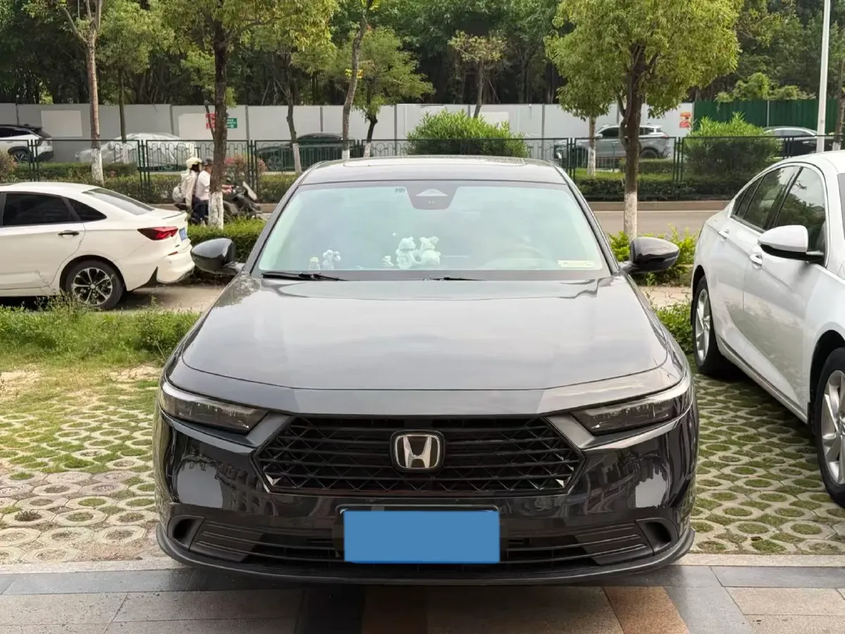 2025 Honda Accord 1.5T 192HP L4 CVT,autocango,china used car exporter,china ev exporter,chinese used car exporter,chinese used ev exporter