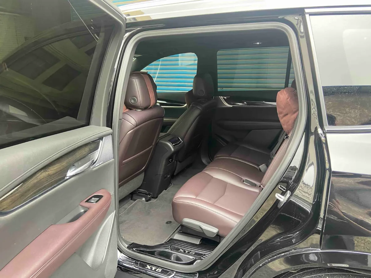 2022 Cadillac XT6 2.0T 237HP L4 9AT,autocango,china used car exporter,china ev exporter,chinese used car exporter,chinese used ev exporter