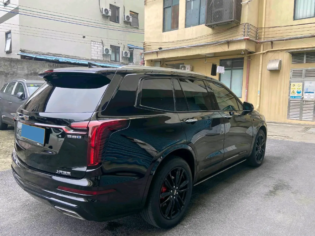 2022 Cadillac XT6 2.0T 237HP L4 9AT,autocango,china used car exporter,china ev exporter,chinese used car exporter,chinese used ev exporter