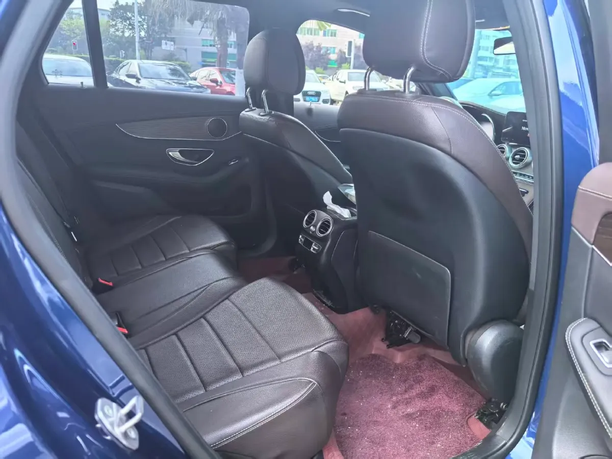 2021 Mercedes-Benz GLC Class 2.0T 197HP L4 9AT,autocango,china used car exporter,china ev exporter,chinese used car exporter,chinese used ev exporter