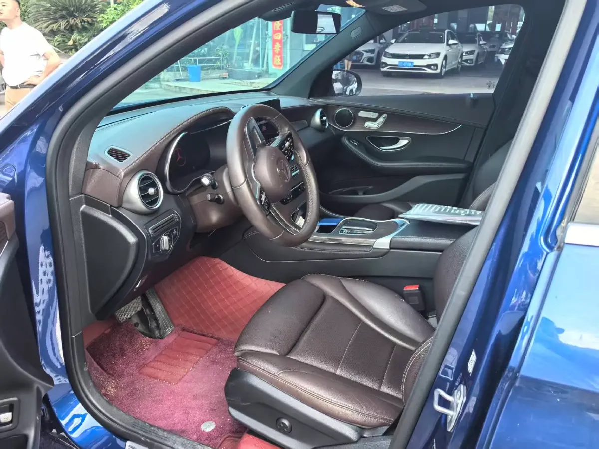 2021 Mercedes-Benz GLC Class 2.0T 197HP L4 9AT,autocango,china used car exporter,china ev exporter,chinese used car exporter,chinese used ev exporter