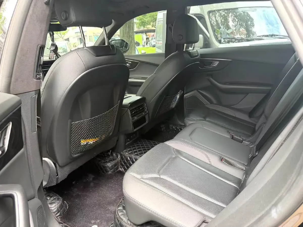 2022 Audi Q8 3.0T 340HP V6 8AT,autocango,china used car exporter,china ev exporter,chinese used car exporter,chinese used ev exporter