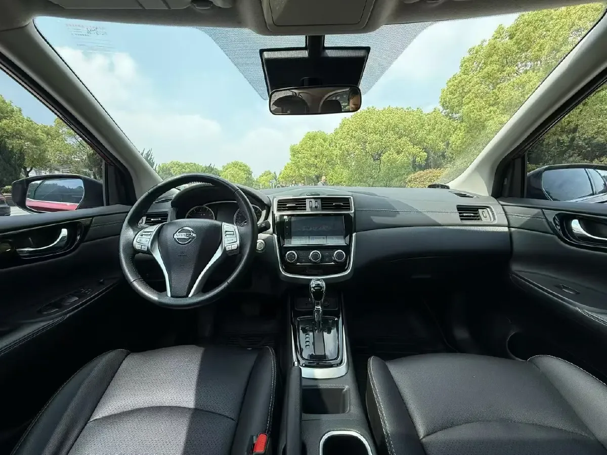 2021 Nissan Tiida 1.6L 122HP L4 CVT,autocango,china used car exporter,china ev exporter,chinese used car exporter,chinese used ev exporter