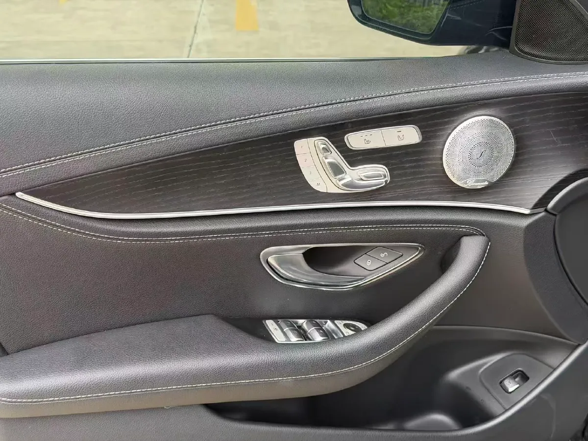2020 Mercedes-Benz E Class 2.0T 258HP L4 9AT,autocango,china used car exporter,china ev exporter,chinese used car exporter,chinese used ev exporter