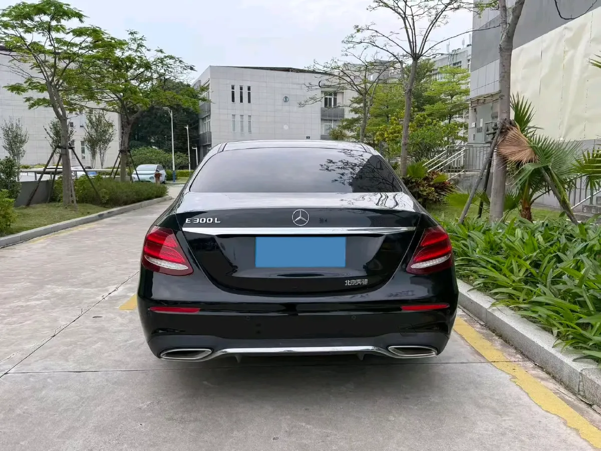 2020 Mercedes-Benz E Class 2.0T 258HP L4 9AT,autocango,china used car exporter,china ev exporter,chinese used car exporter,chinese used ev exporter