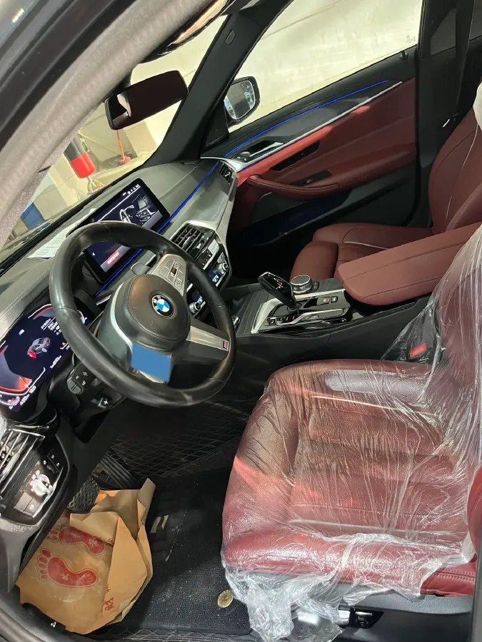 2022 BMW 5 Series 2.0T 252HP L4 8AT,autocango,china used car exporter,china ev exporter,chinese used car exporter,chinese used ev exporter