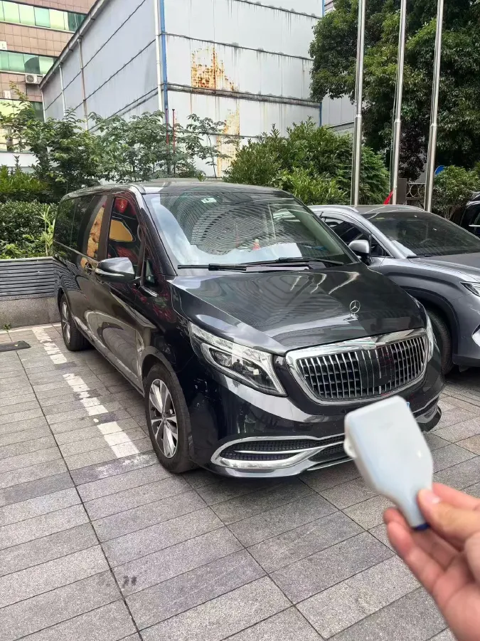 2021 Mercedes-Benz V Class 2.0T 211HP L4 9AT,autocango,china used car exporter,china ev exporter,chinese used car exporter,chinese used ev exporter